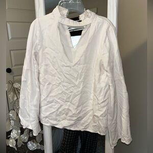 JustFab Cream Blouse with Keyhole Neckline size small